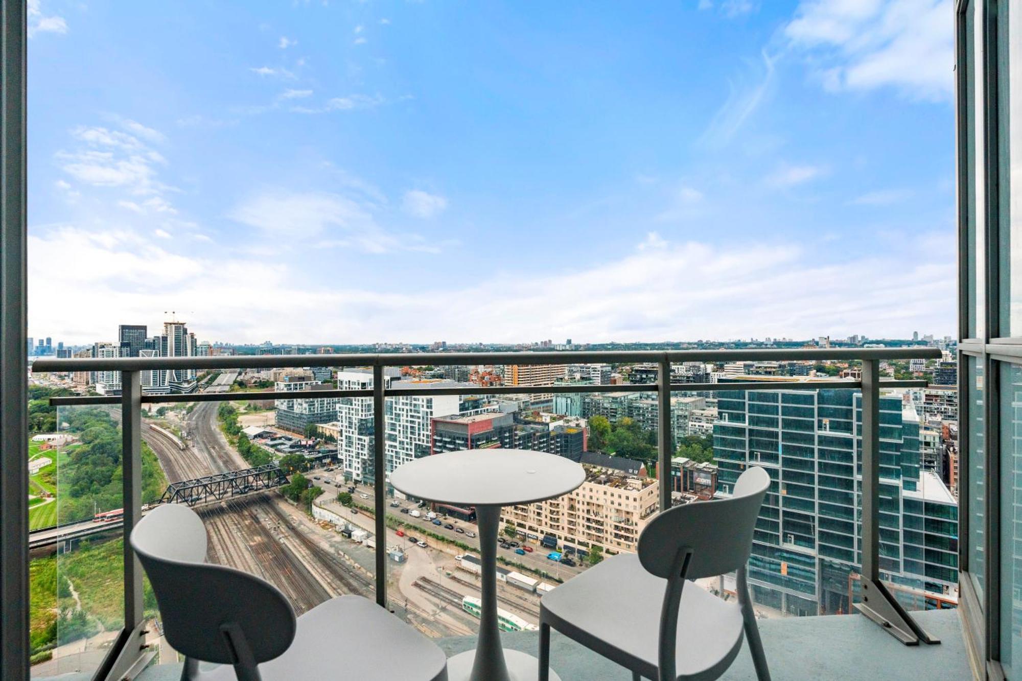 Globalstay Elegant Downtown Apartments Toronto Bagian luar foto